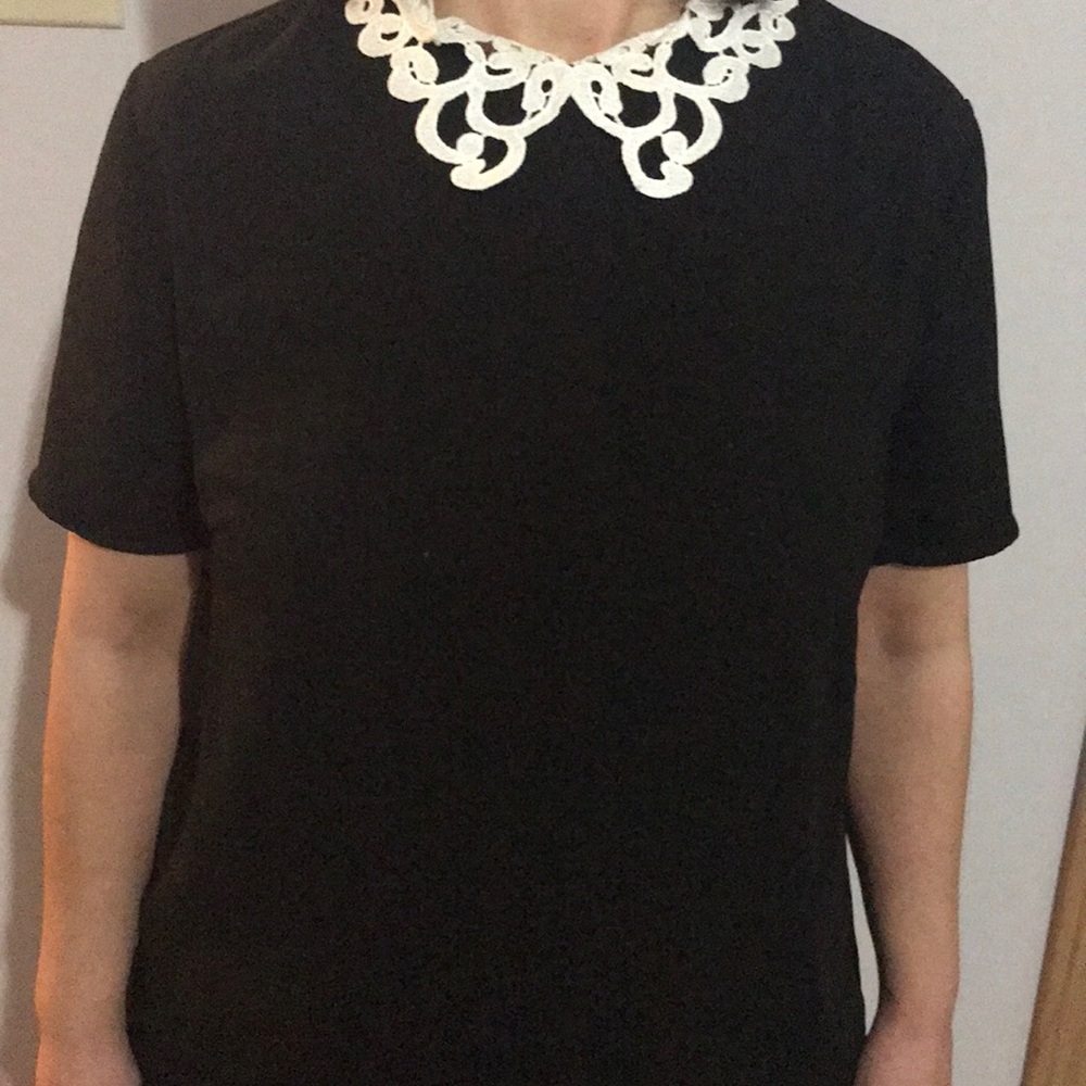 Black shift dress with Peter Pan color